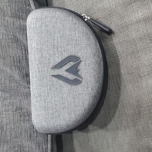 💥50% sale💥 Sunglass/goggle zippered case #1136